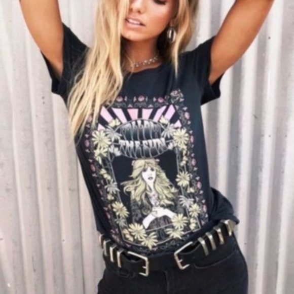 Stevie nicks Follow the sun Vintage Style graphic Tee - Picture 2 of 6